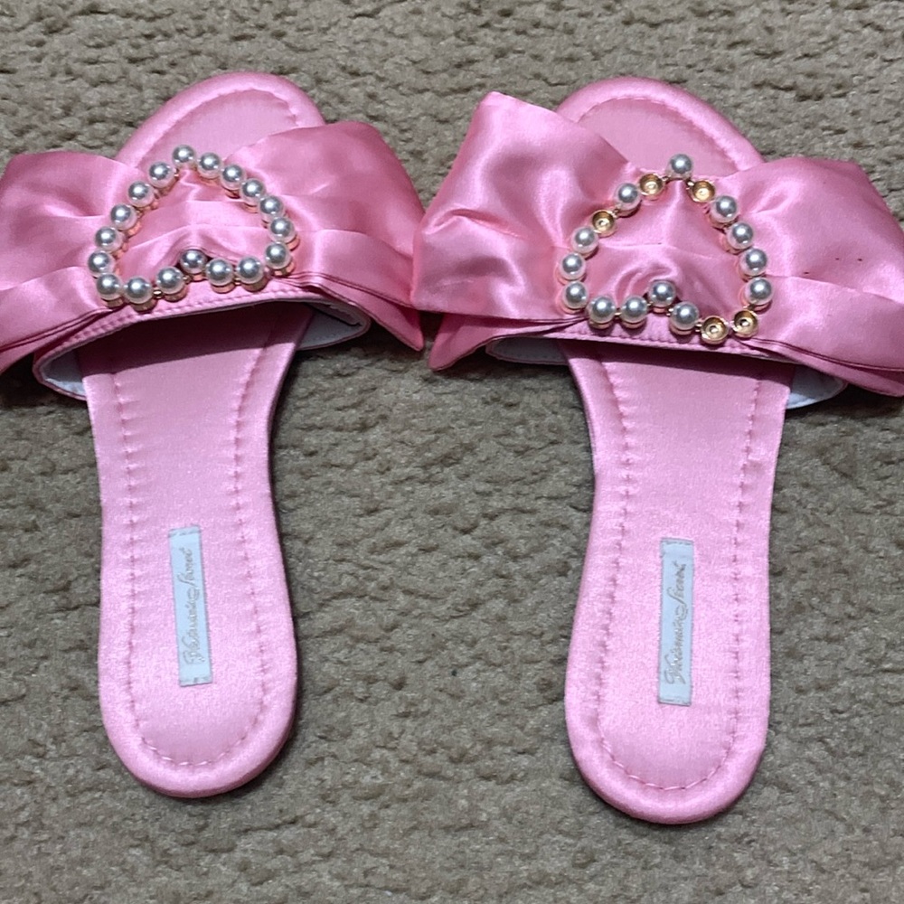 Used Victoria Secret pink slippers.